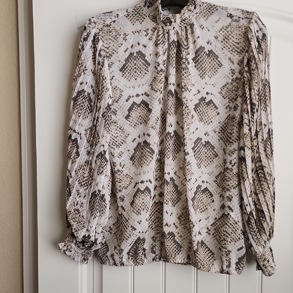 Chic Snake Print Blouse